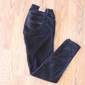 Low rise Abercrombie & Fitch Black corduroy pants size 2 W26